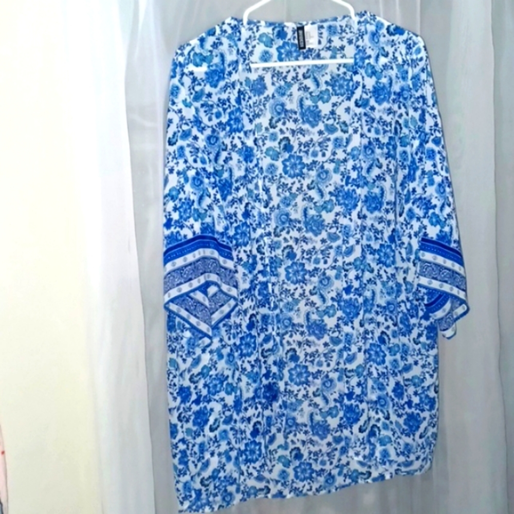 Gorgeous open front kimono